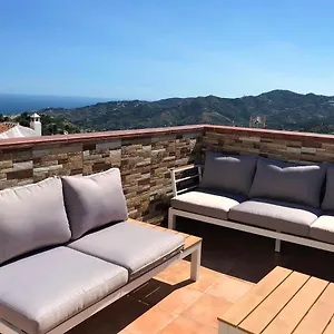 Holiday home Leyre's House - Terrace & Sun, Frigiliana